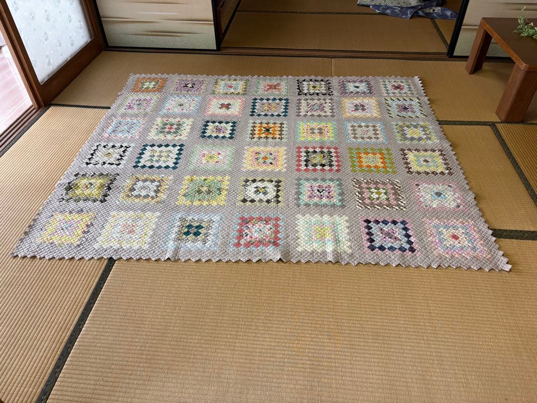 ベッドカバー パッチワーク　ハンドメイド