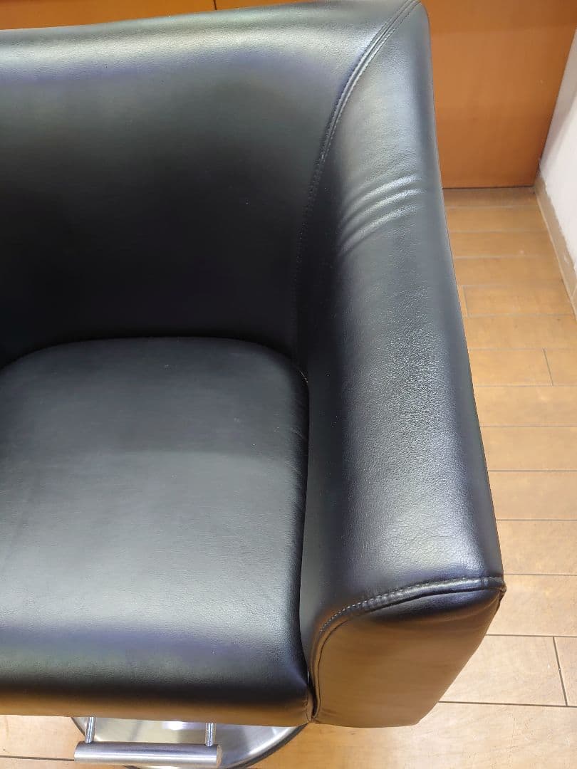 終了間近・TAkARA/サロン用セット椅子・黒。3月5日迄。