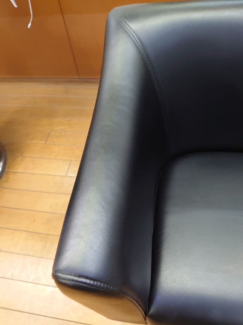 終了間近・TAkARA/サロン用セット椅子・黒。3月5日迄。