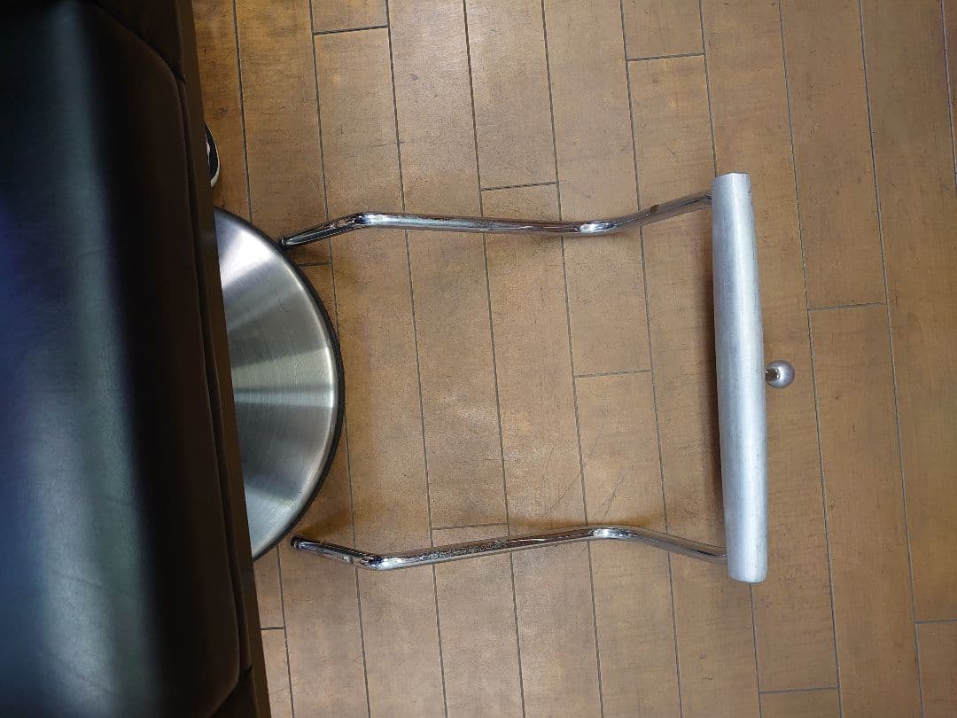 終了間近・TAkARA/サロン用セット椅子・黒。3月5日迄。