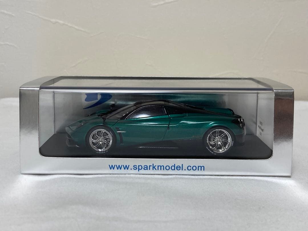 スパーク パガーニ ウアイラ 2013 1/43スケール