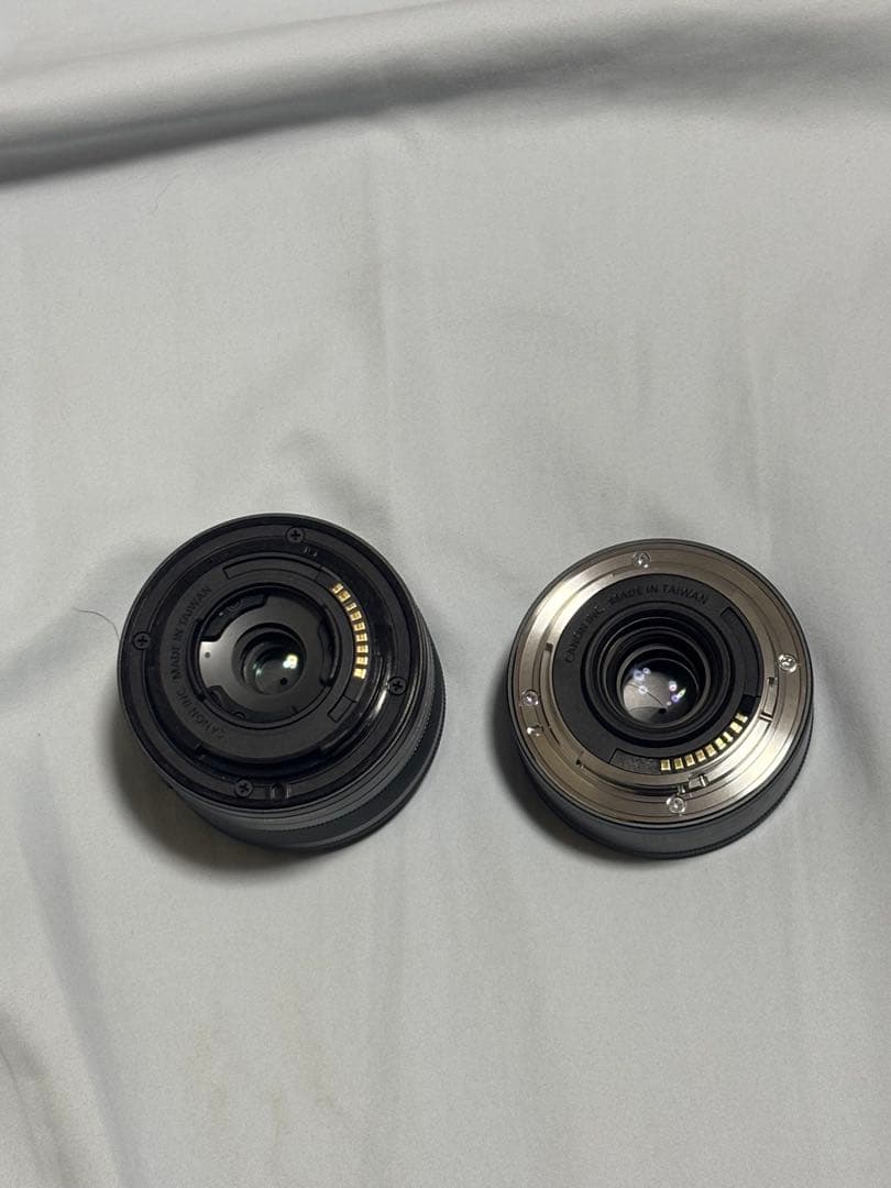 ミラーレス一眼　EOS Kiss M ダブルレンズキット