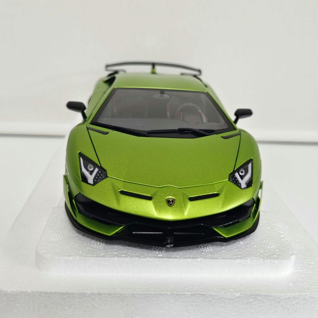 オートアート Lamborghini Aventador svj 1/18