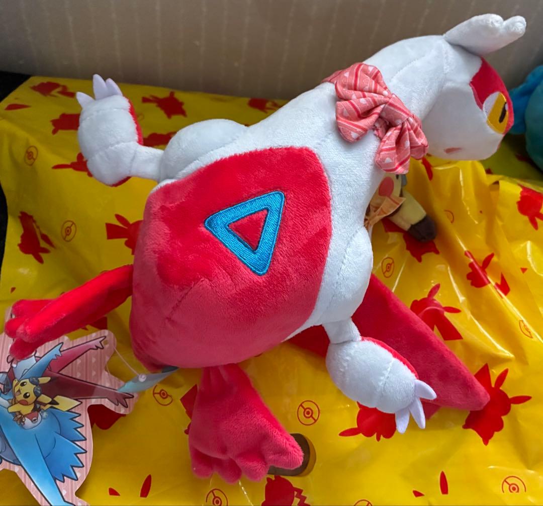 ポケモンセンター ラティオス ラティアスに乗って ピカチュウ ぬいぐるみ