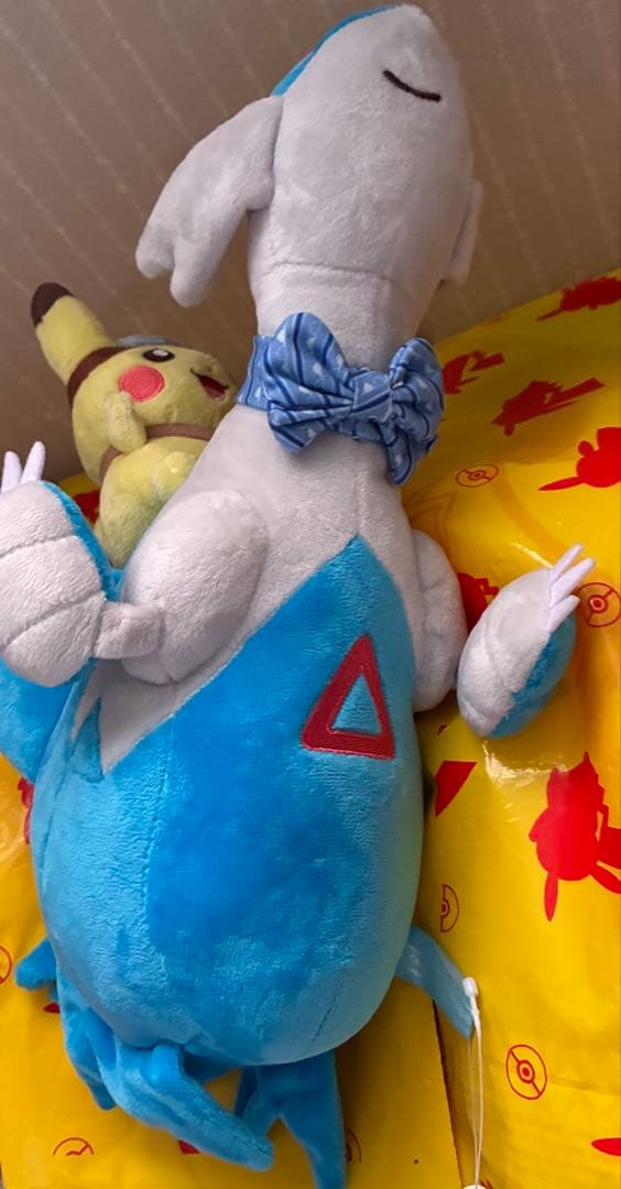 ポケモンセンター ラティオス ラティアスに乗って ピカチュウ ぬいぐるみ