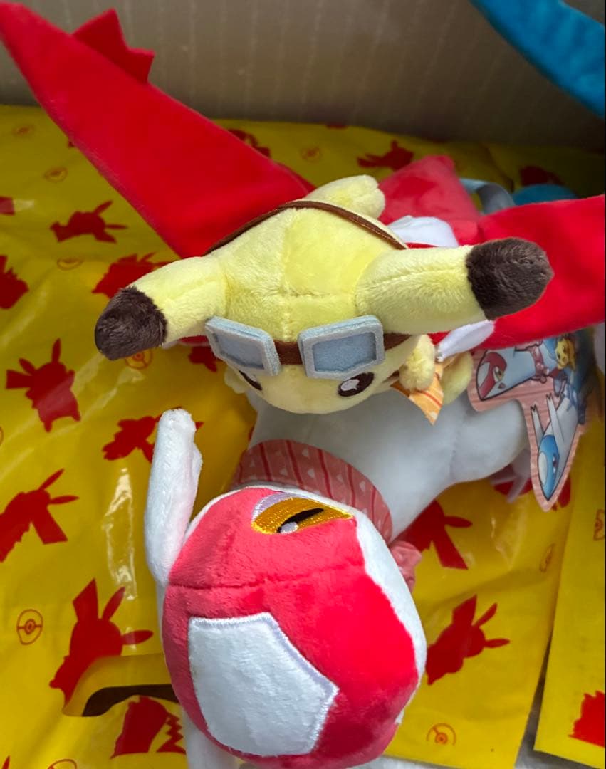 ポケモンセンター ラティオス ラティアスに乗って ピカチュウ ぬいぐるみ