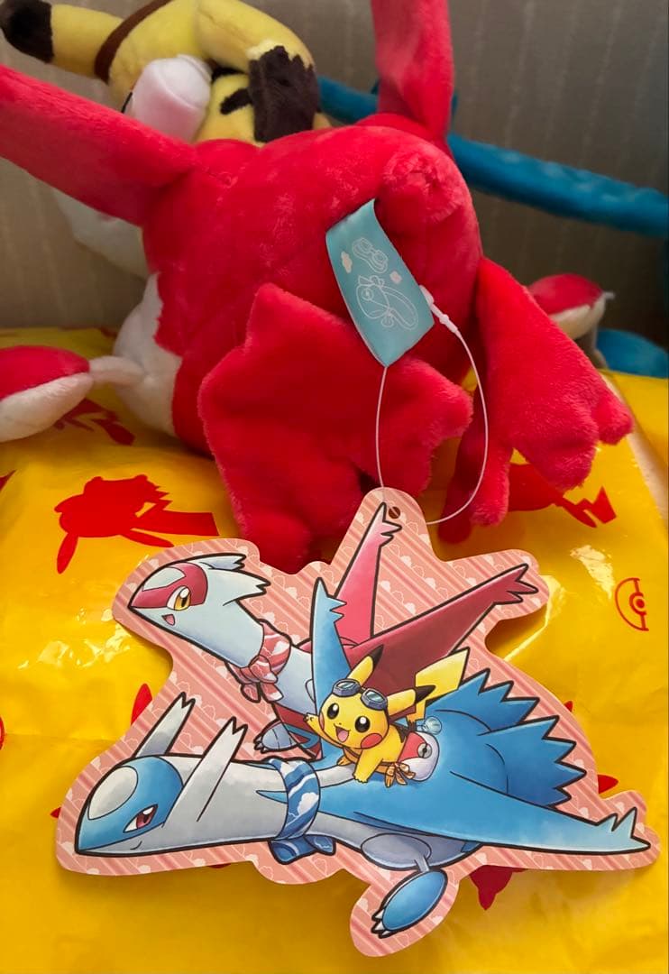 ポケモンセンター ラティオス ラティアスに乗って ピカチュウ ぬいぐるみ