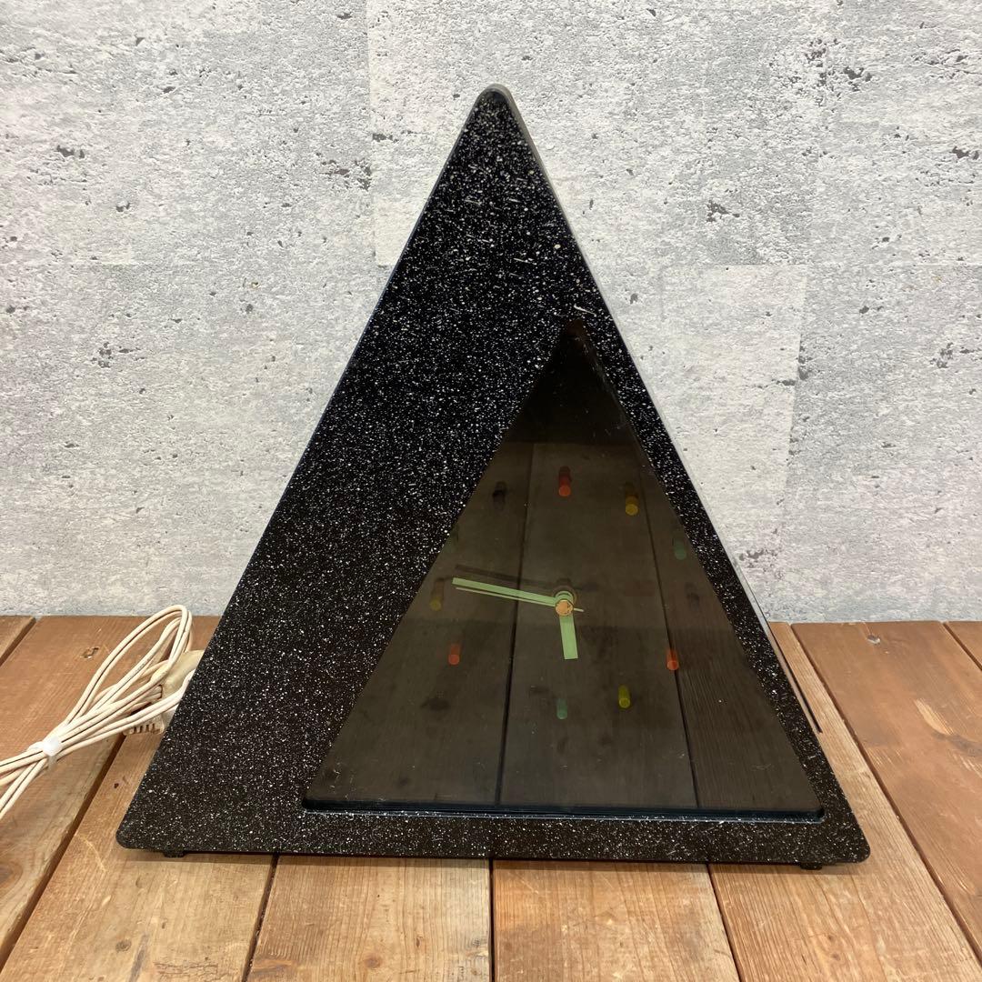 昭和レトロ 大嶋漆器 蛍光灯 ライト付 三角形 置時計 時計 クロック ユニーク