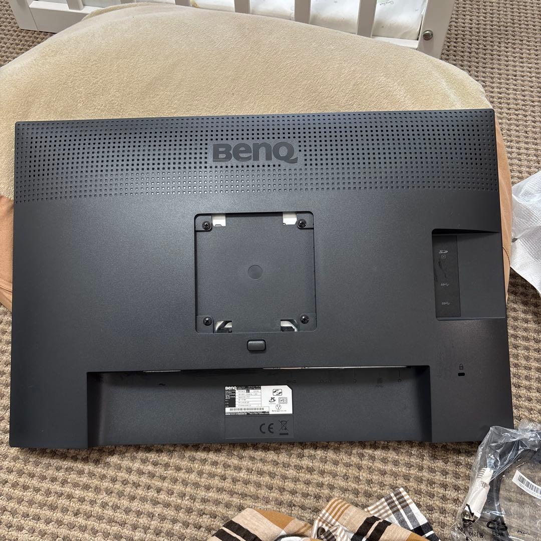 BenQ SW240 カラーマネジメントモニター