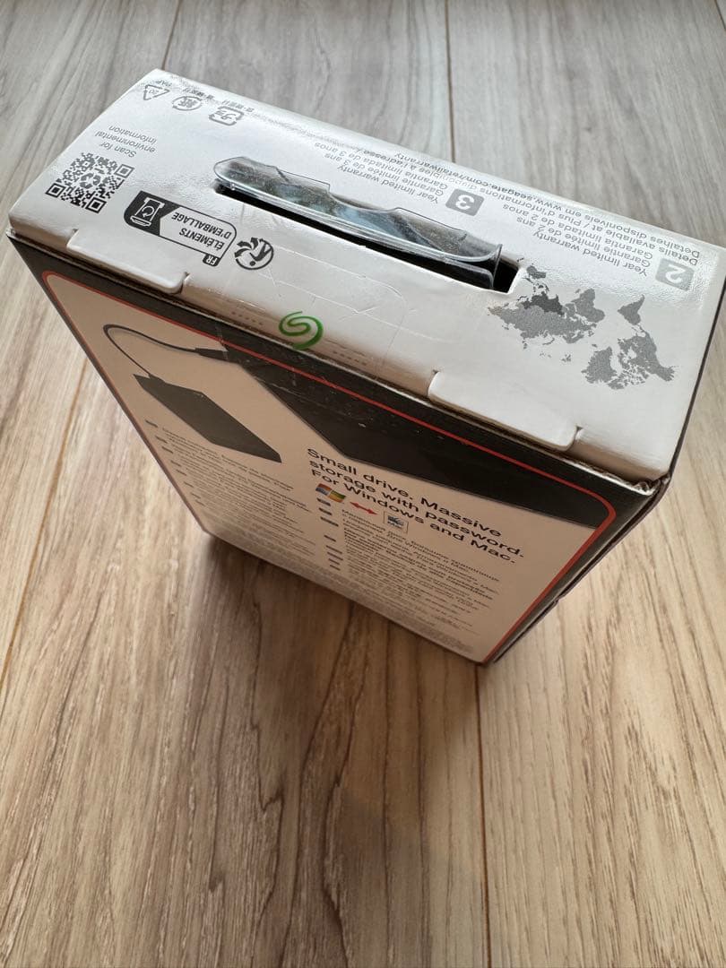 入手困難　Seagate One Touch 4TB HDD 新品残り1点