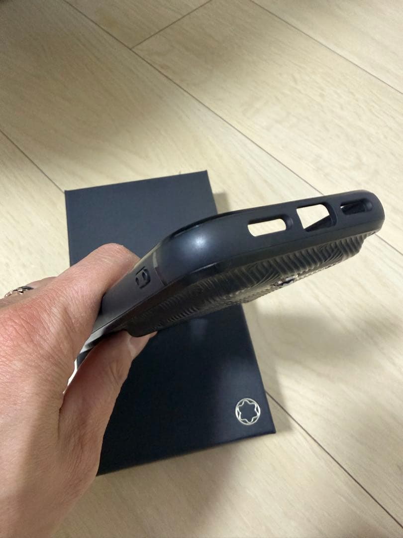 モンブランiPhone 17proケース