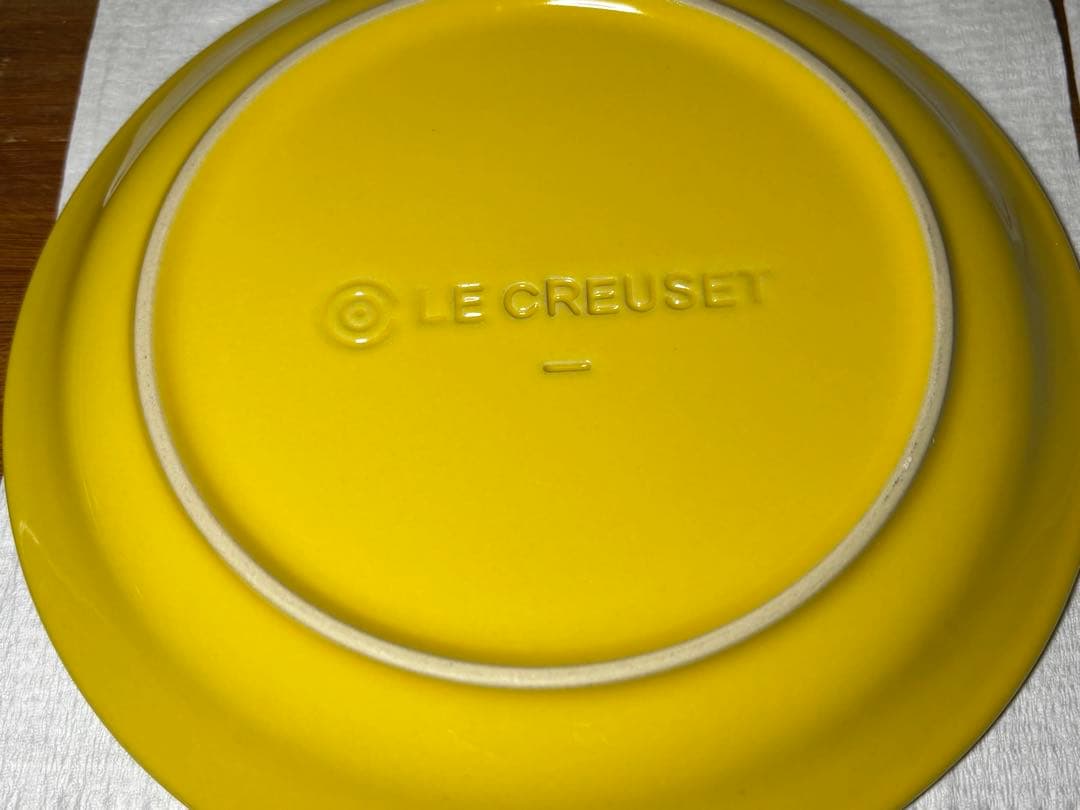 ル・クルーゼ　プレート　5枚　赤色18㎝ その他の色19㎝　箱なし