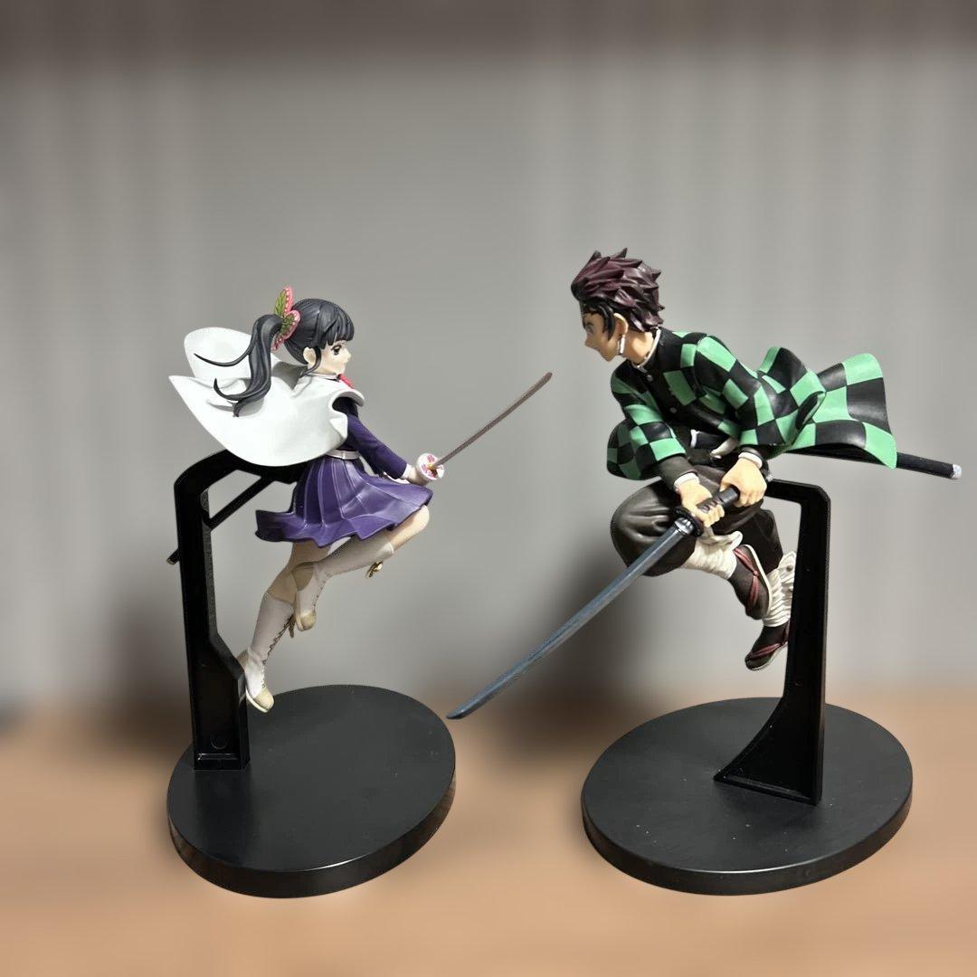 鬼滅の刃　フィギュア　悲鳴嶼行冥・竈門炭治郎・カナヲ
