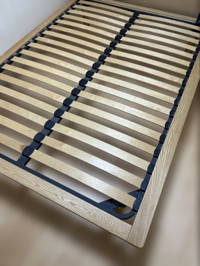 無印良品　木製ダブルベッドフレーム ヘッドボード付き　オーク材