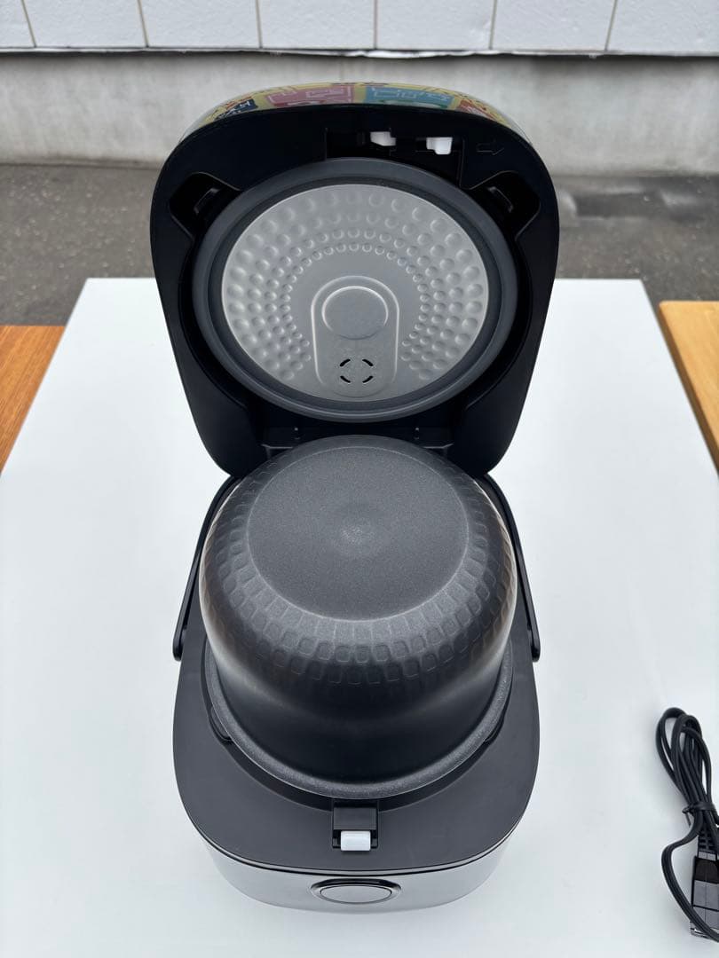 TOSHIBA 東芝 IHジャー炊飯器 RC-5XT 2022年製 3合