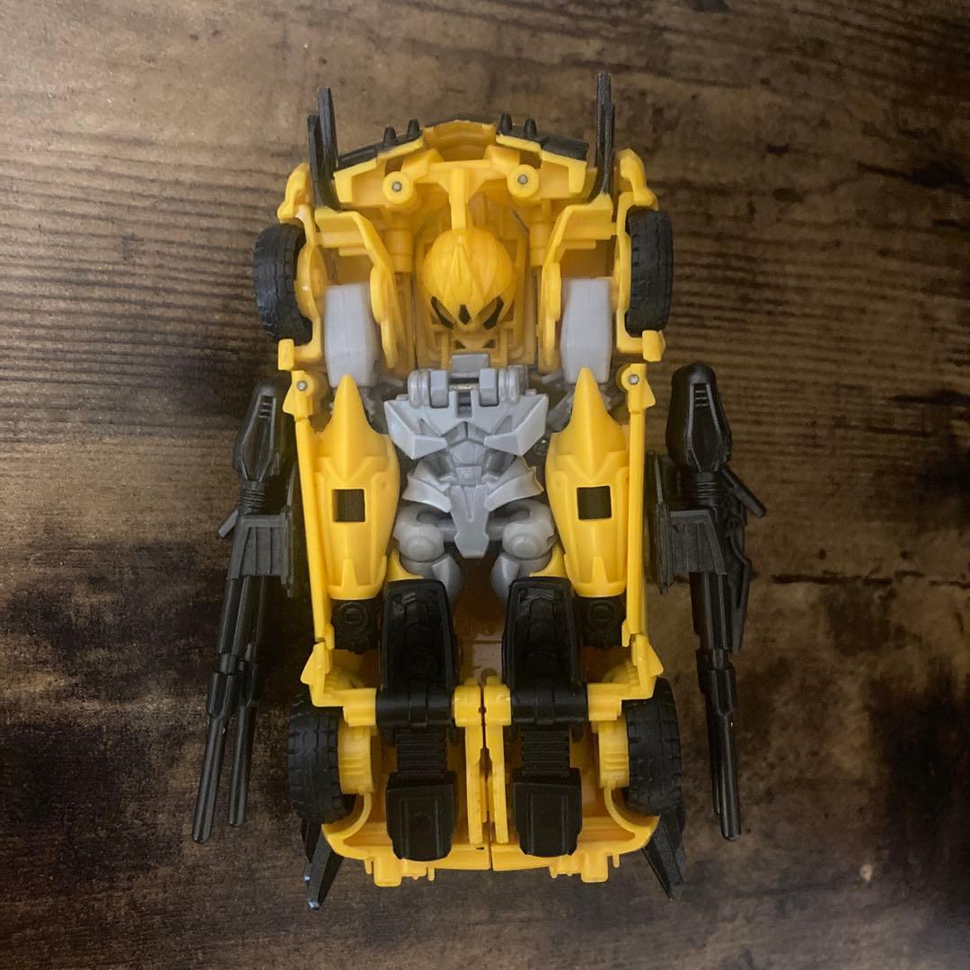 トランスフォーマー　AM05メガトロン　ハンターバンブルビー　フィギュア
