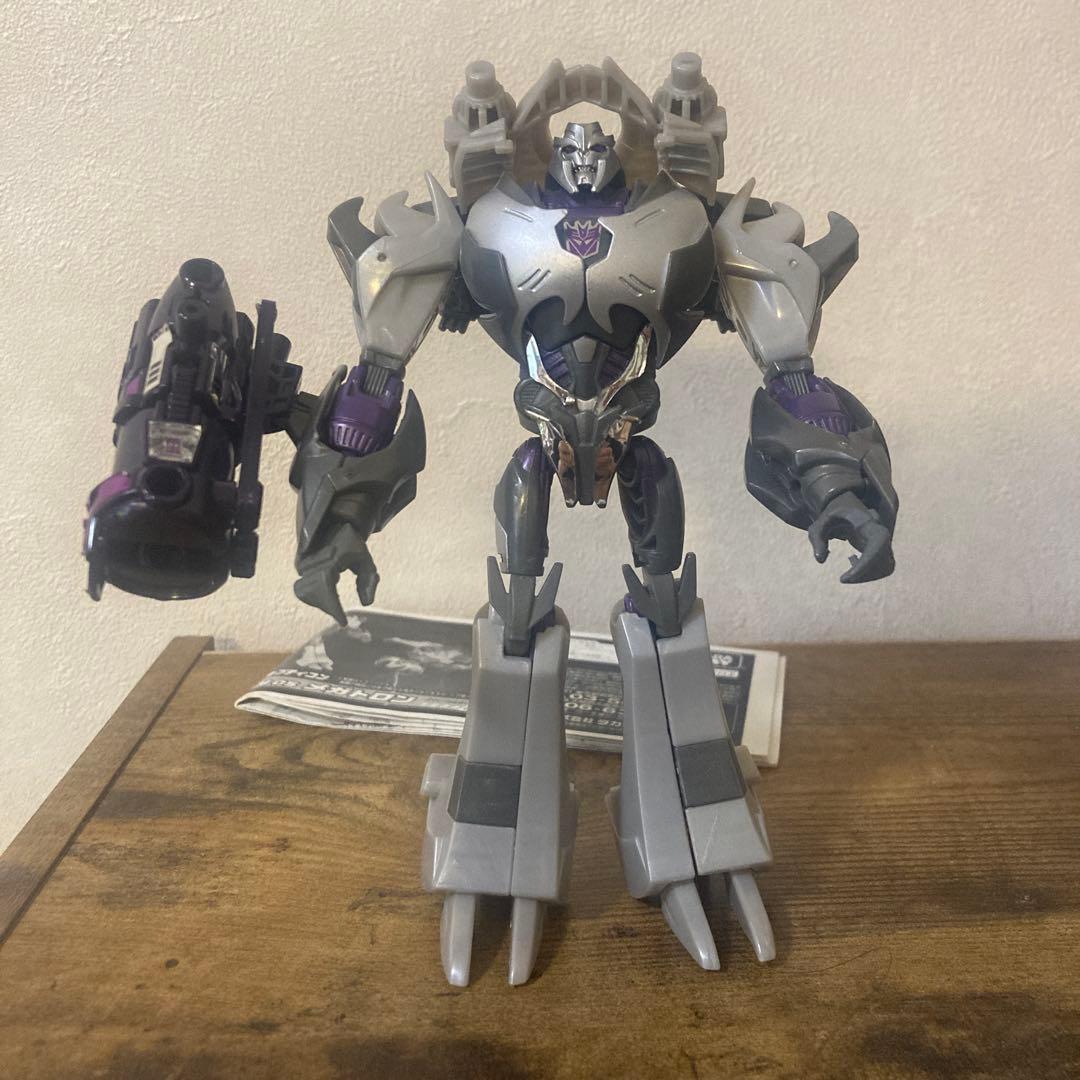 トランスフォーマー　AM05メガトロン　ハンターバンブルビー　フィギュア