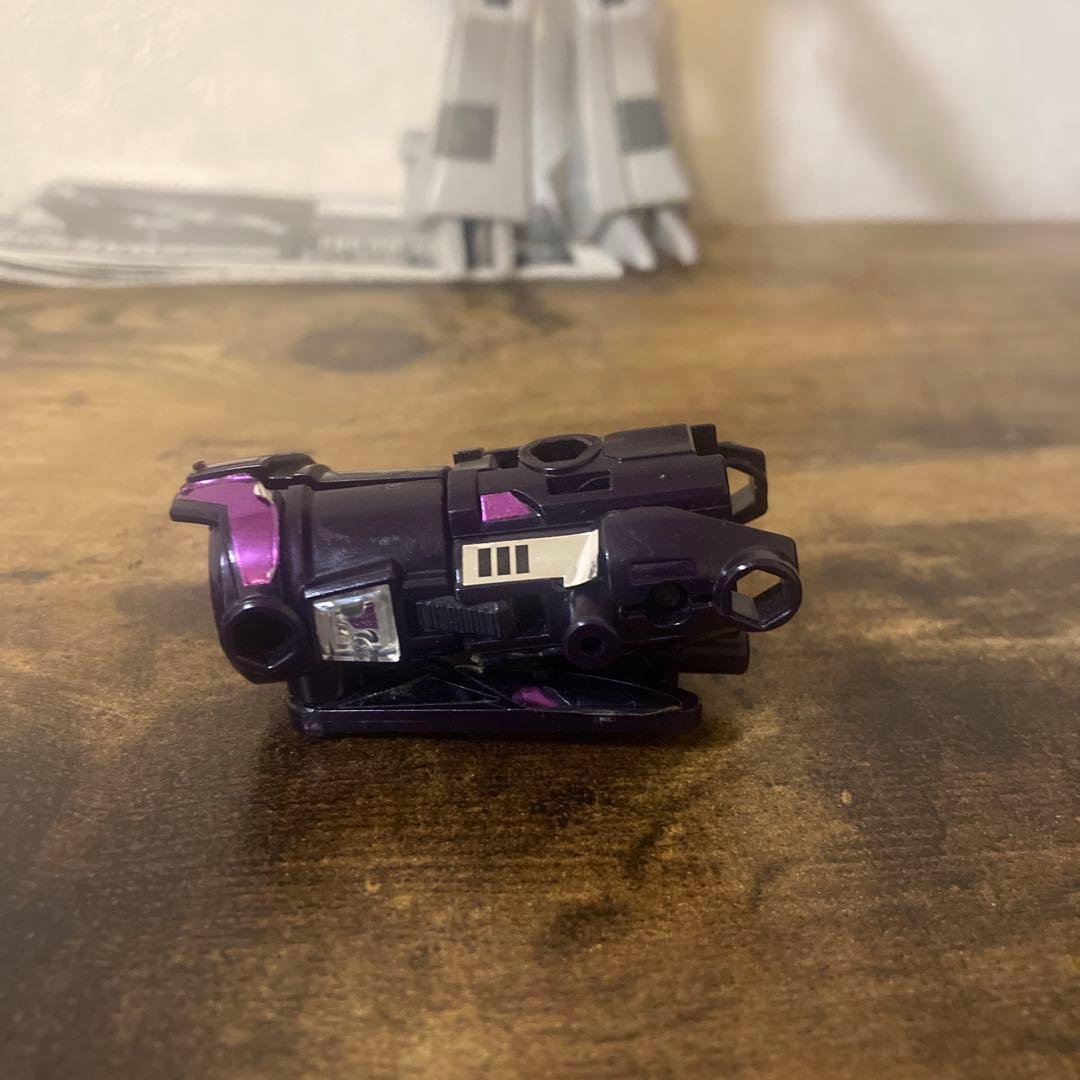 トランスフォーマー　AM05メガトロン　ハンターバンブルビー　フィギュア