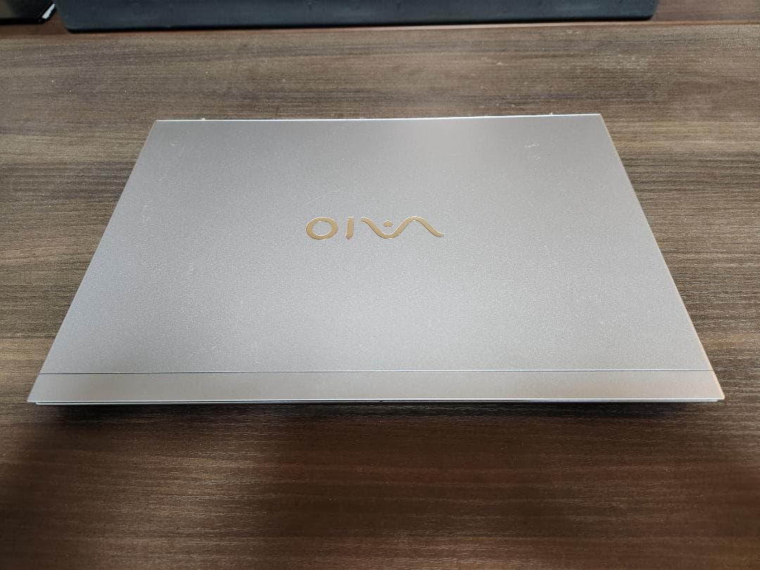 ほぼ未使用 VAIO SX14 i7-1360P 16GB タッチ液晶 LTE