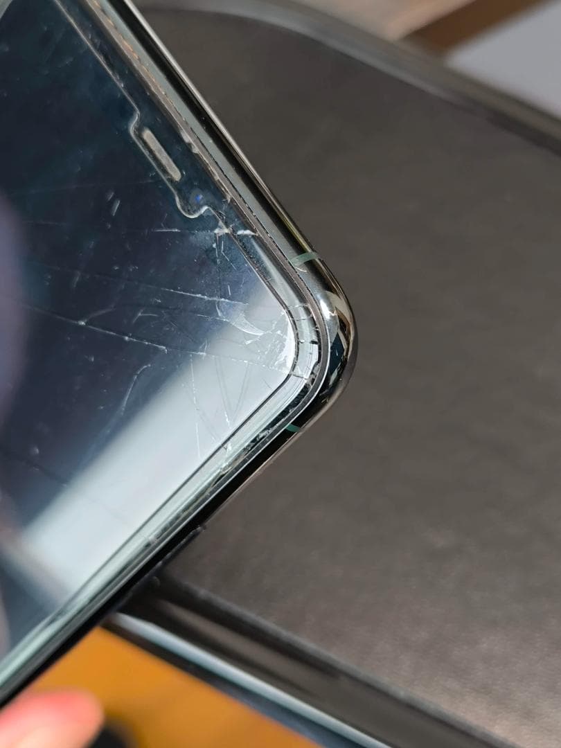 【難あり】Apple iPhone 11 Pro ミッドナイトグリーン