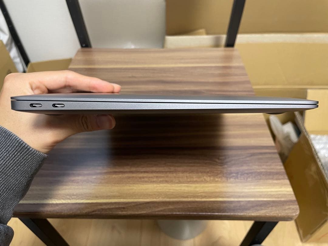 【バッテリー100%】【付属品完備】MacBook Air M1