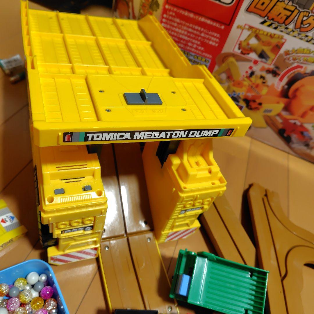 タカラトミー トミカ トミカローダー 回転バケット工事現場、まとめ売り