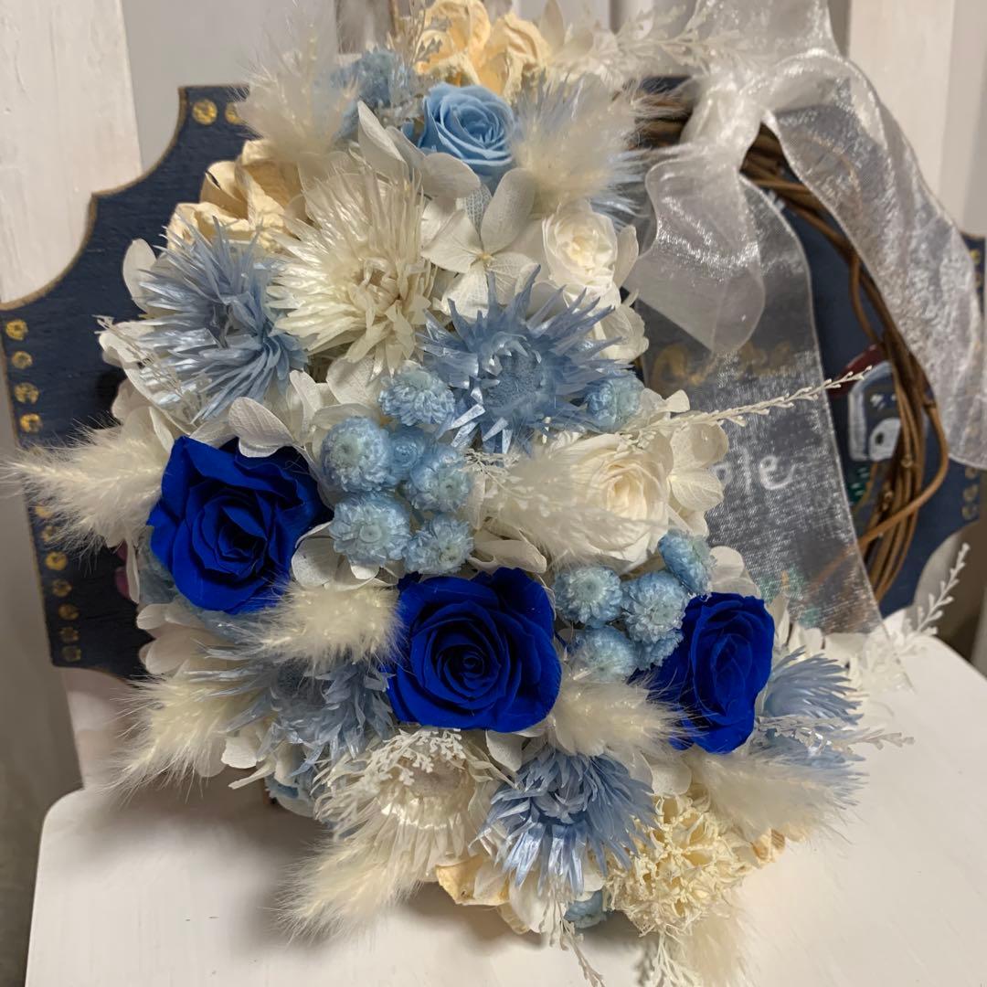 プリザーブドフラワーリース♡ブルー＆ホワイトローズ