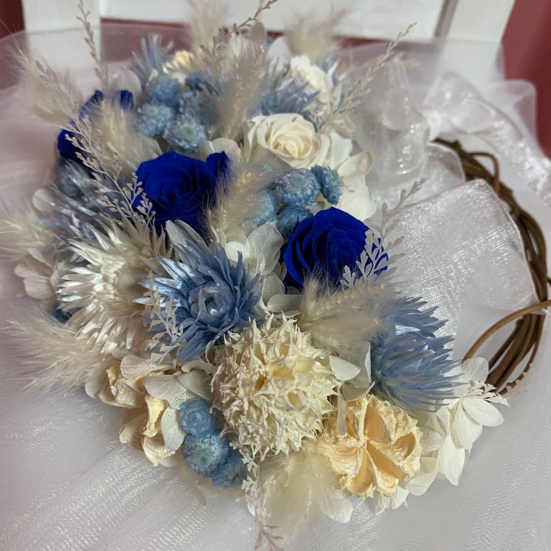 プリザーブドフラワーリース♡ブルー＆ホワイトローズ