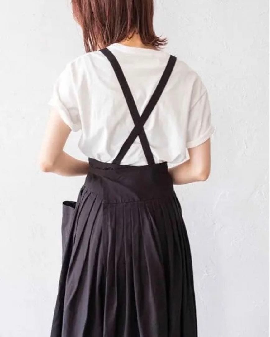 【sara BY RIS 】Flare design エプロン　黒