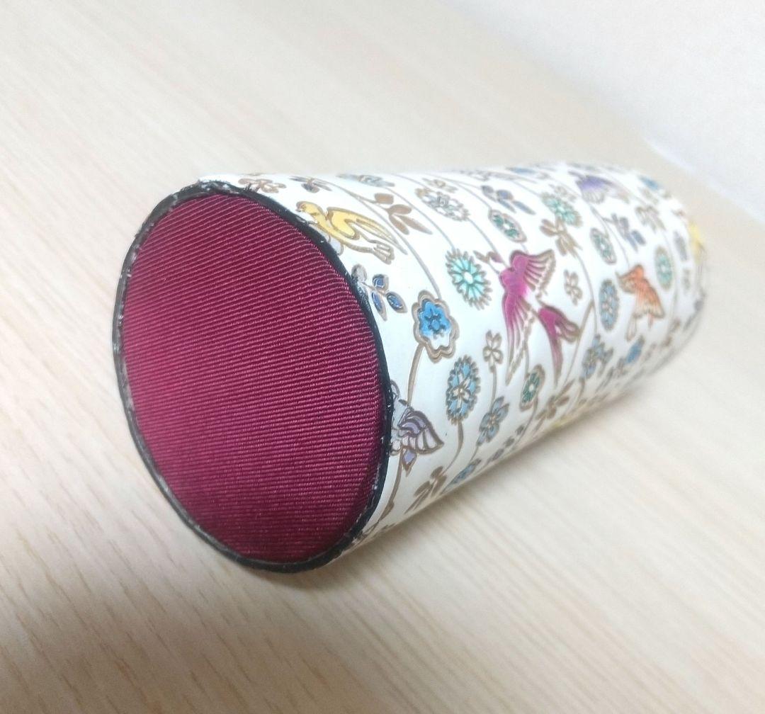 新品・未使用品 文庫革 ペン立て 枝垂れ花鳥