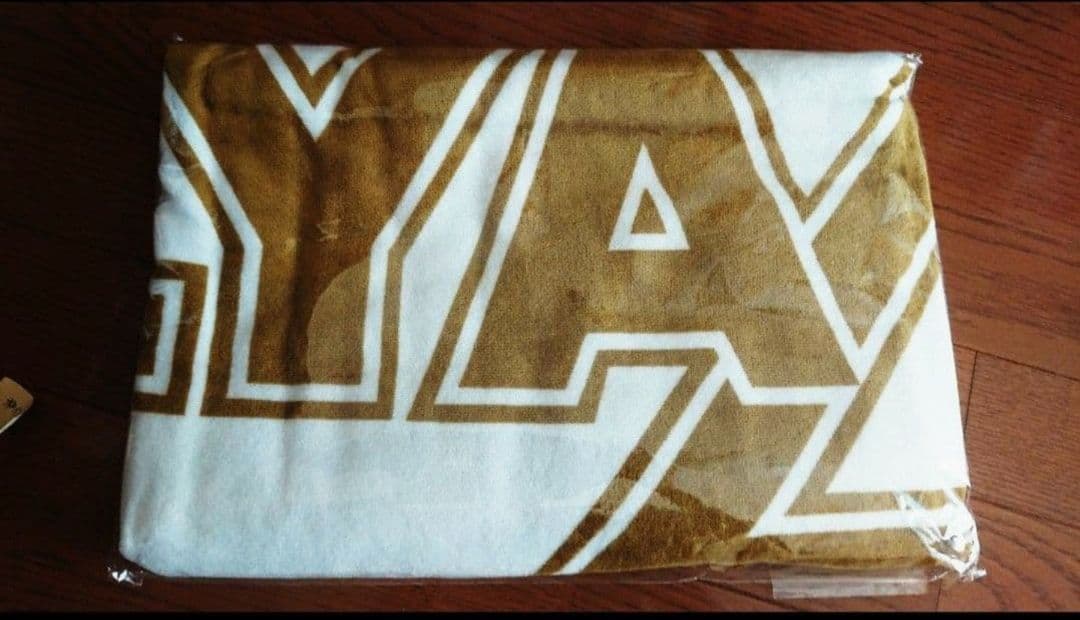 矢沢永吉 ポイント交換 スペシャルビーチタオル 白 ゴールド ロックンロール