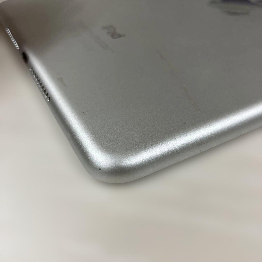 Apple iPad mini 4 128GB シルバー