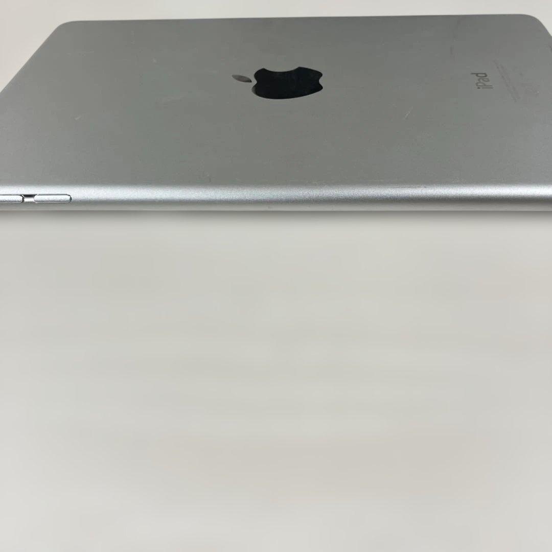 Apple iPad mini 4 128GB シルバー