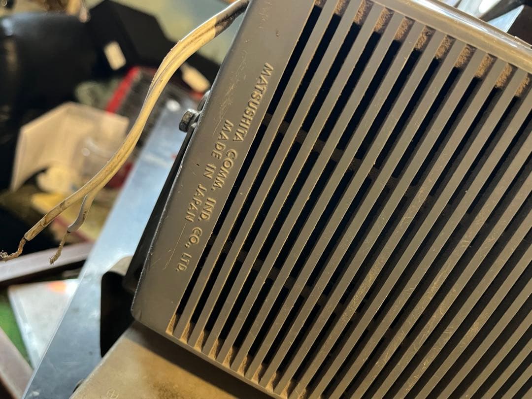 昭和レトロカーラジオ、カーラジオ、ナショナルカーラジオ、旧車ラジオ 旧車外付