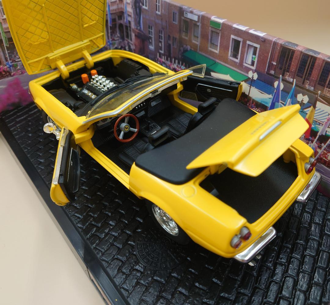 1/18 フェラーリ 365GTS/4 デイトナ・スパイダー イエロー ミニカー
