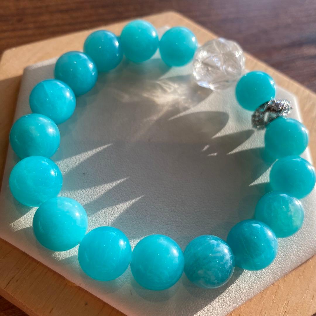 水晶蓮花入り！アマゾナイトブレスレット♪