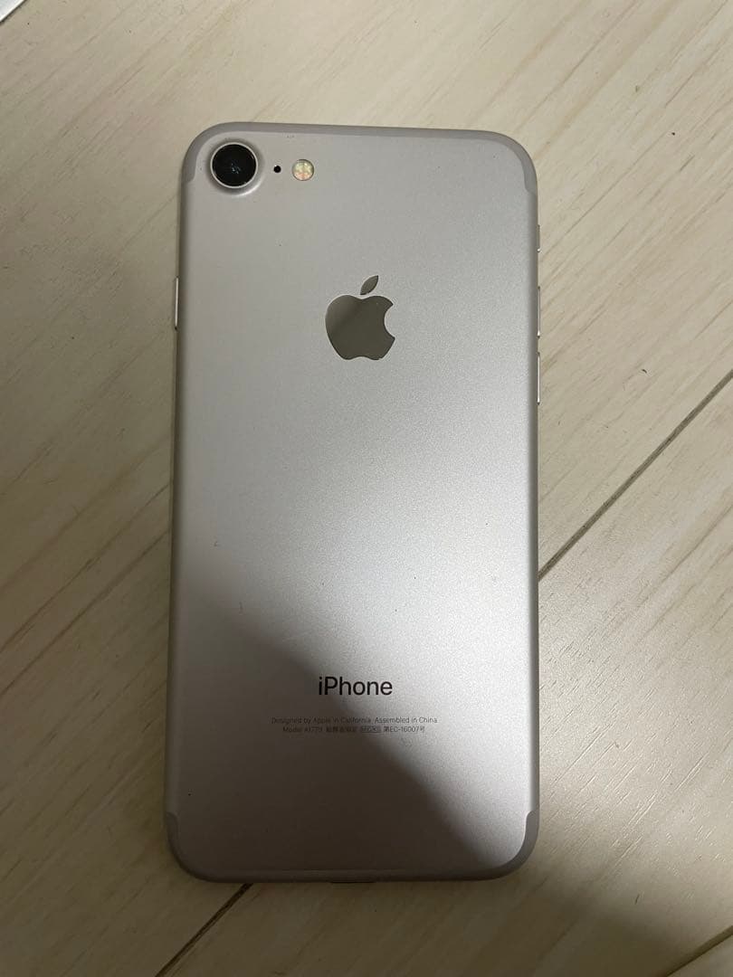 美品 Apple iPhone 7 SIMフリー　バッテリー90%