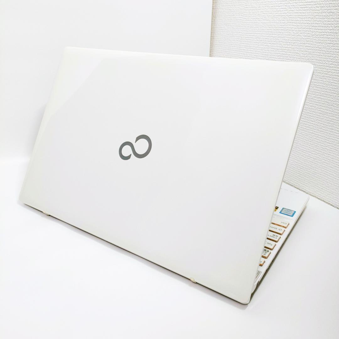 第8世代i7✨️SSD 大容量 Windows11 オフィス付き白ノートパソコン