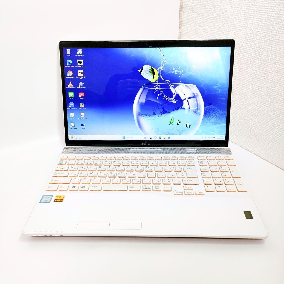 第8世代i7✨️SSD 大容量 Windows11 オフィス付き白ノートパソコン