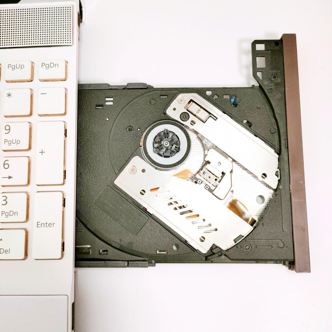 第8世代i7✨️SSD 大容量 Windows11 オフィス付き白ノートパソコン