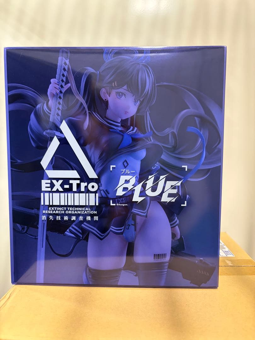 Colors : Blue フィギュア