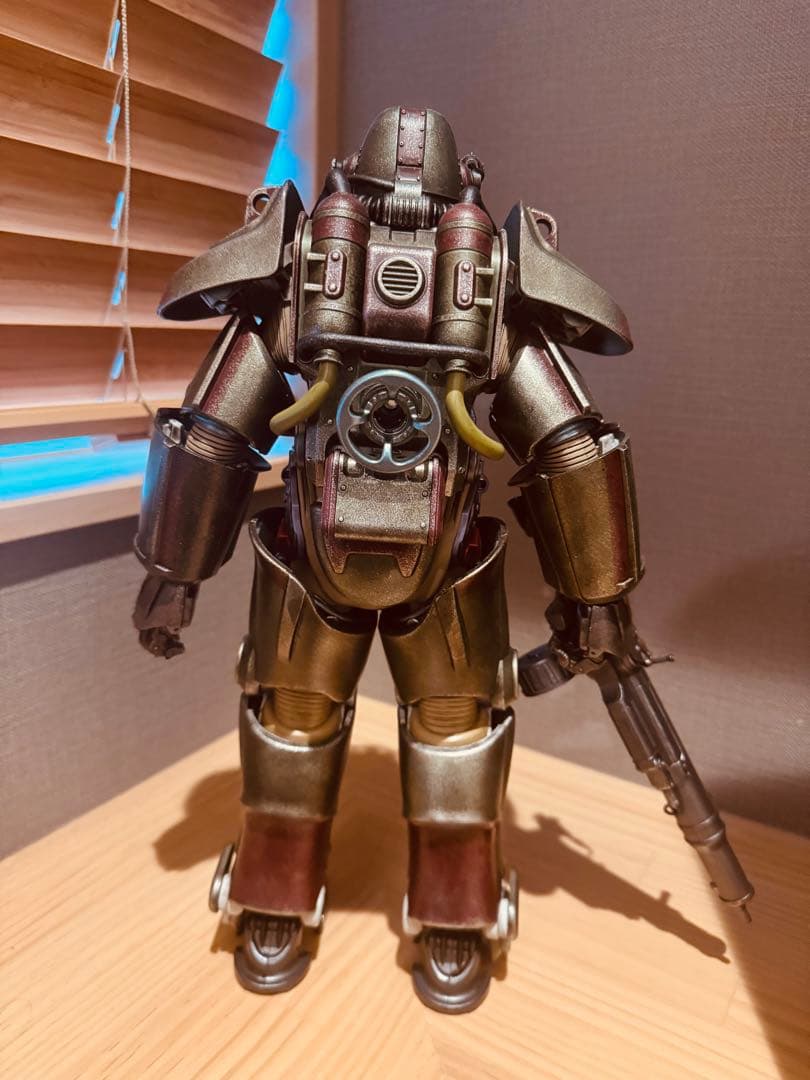 ThreezeroFallout T-45 ホットロッドシャーク・パワーアーマー