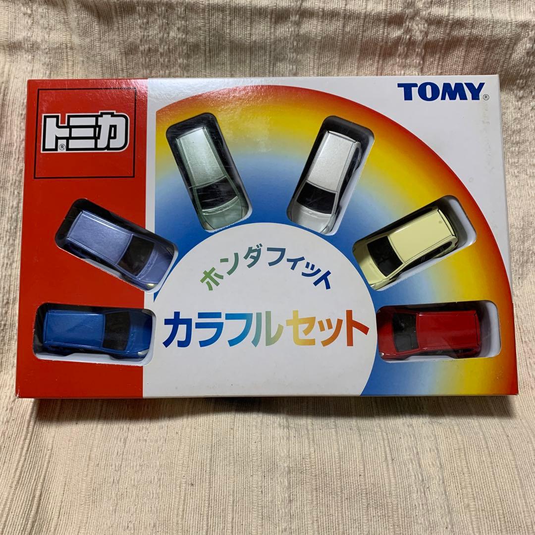 トミカ　カラフルセット　ホンダフィット　日産マーチ　2箱セット