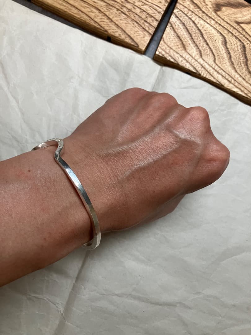 刻印 純銀 99.99 フォーナイン JAPAN シルバー バングル