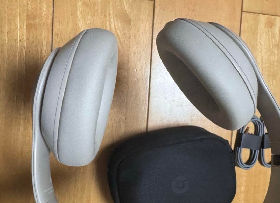 Beats Studio Pro ヘッドホン　外箱付き