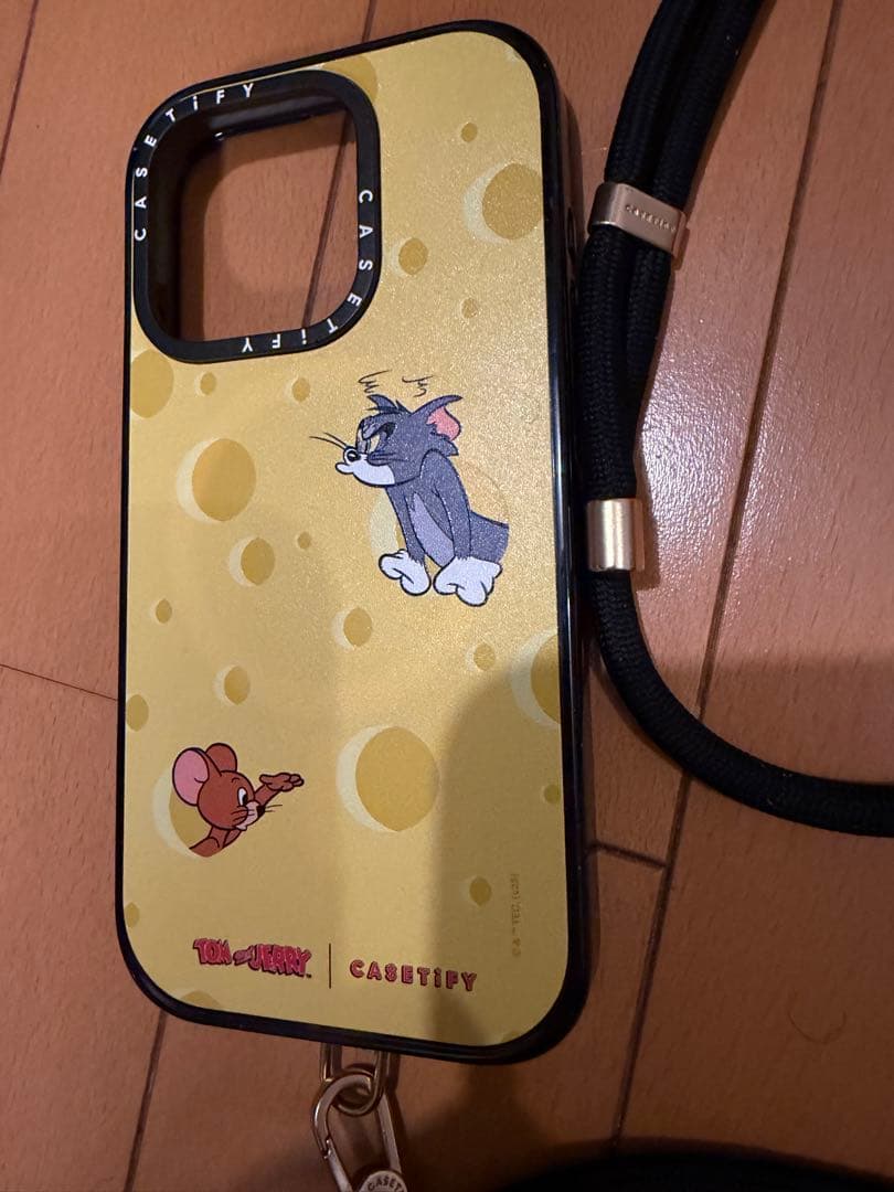 casetife iphone15pro トムとジェリー ストラップ付き