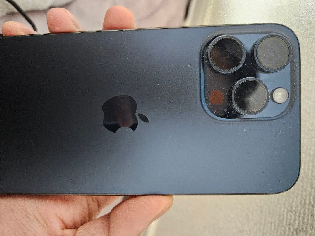 【超美品】SIMフリー iPhone15 Pro Max 256GB チタニウム