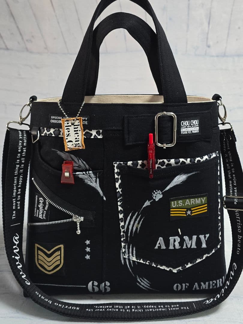 デニムリメイク 2ウェイバッグ 大きめ 斜めがけストラップ ＆ 底板付き