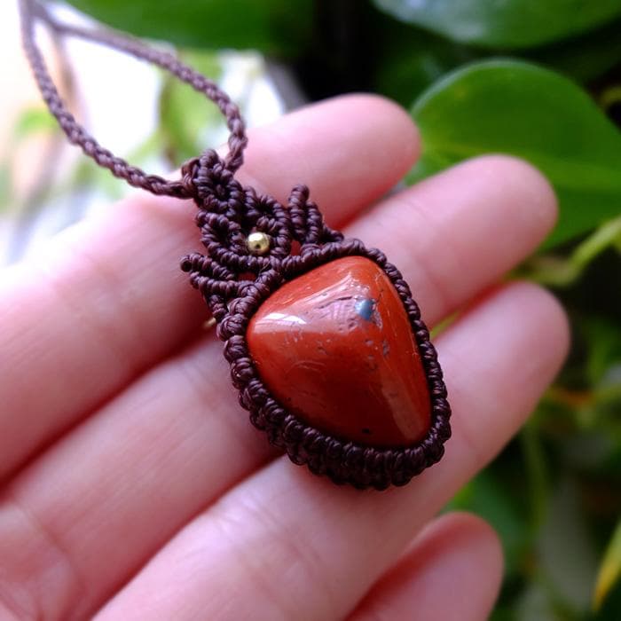 レッドジャスパー（インド産）マクラメペンダント 男女兼用可アクセサリー 3819