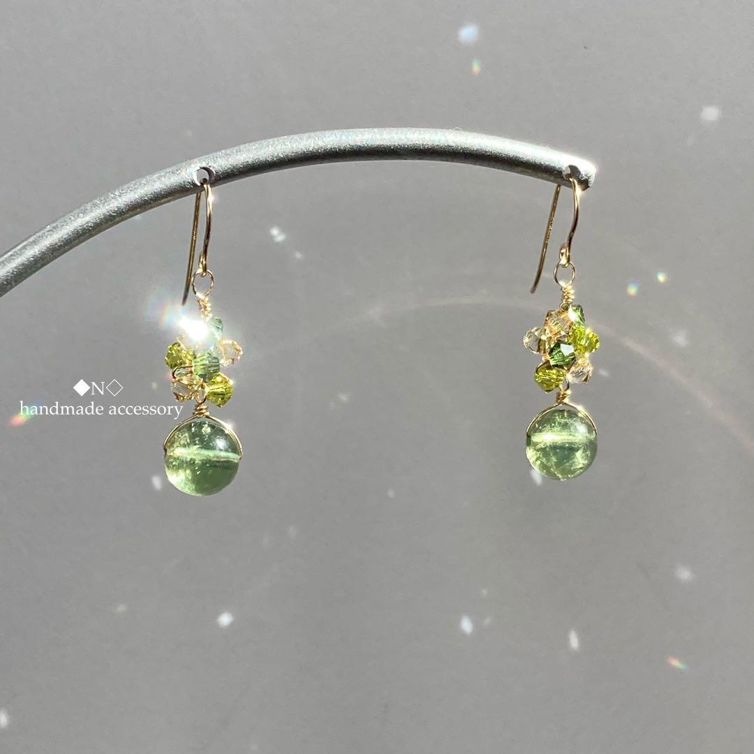 14kgf グリーンアパタイトのピアス スワロフスキー・クリスタルの煌めき